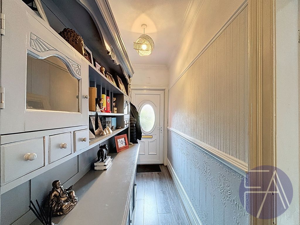 Property photo 2 of 22 5032652