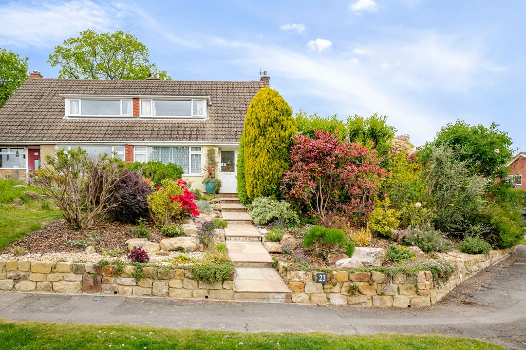 Property photo 1 of 18 Photo 8