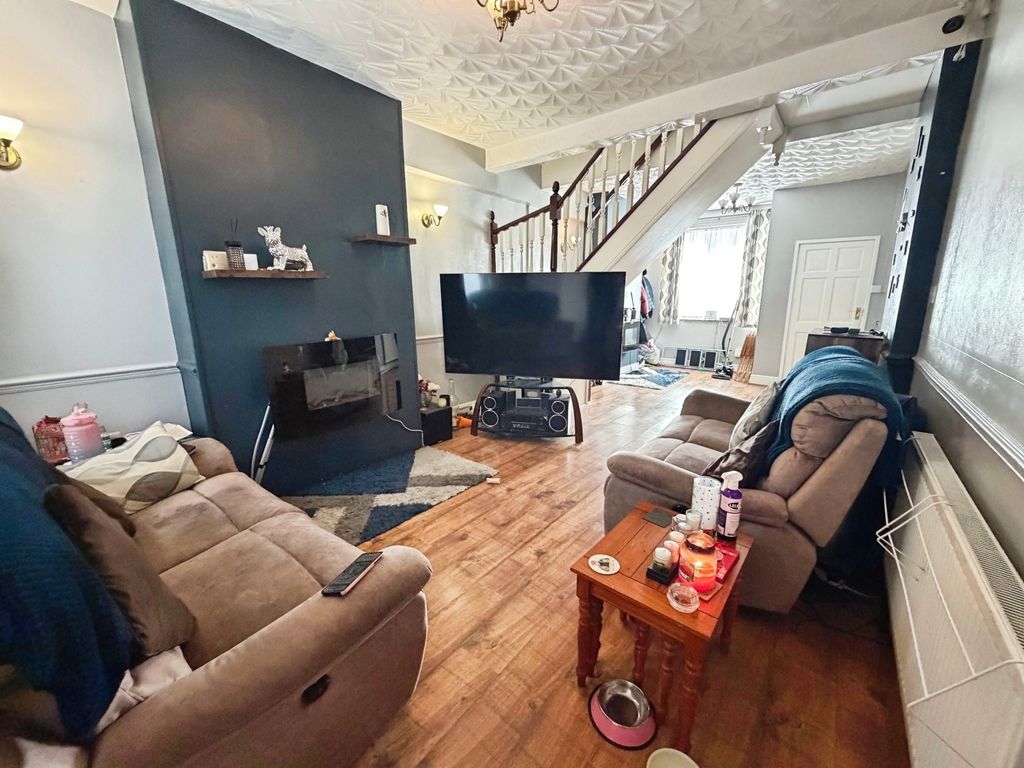 Property photo 3 of 12 Living Room