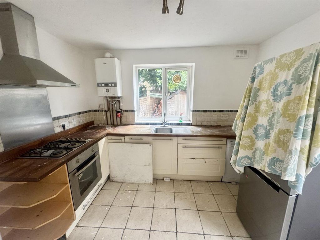 Property photo 3 of 11 Img_4932.Jpg