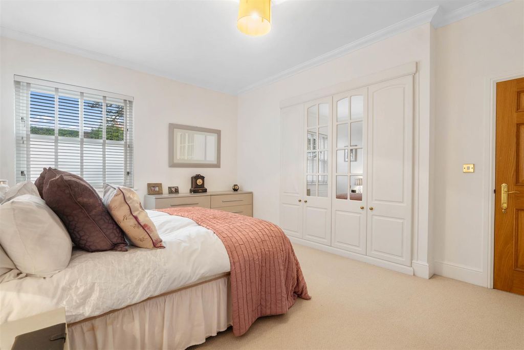 Additional image 9 of 2 bed flat for salePayton Street, Stratford-Upon-Avon CV37
