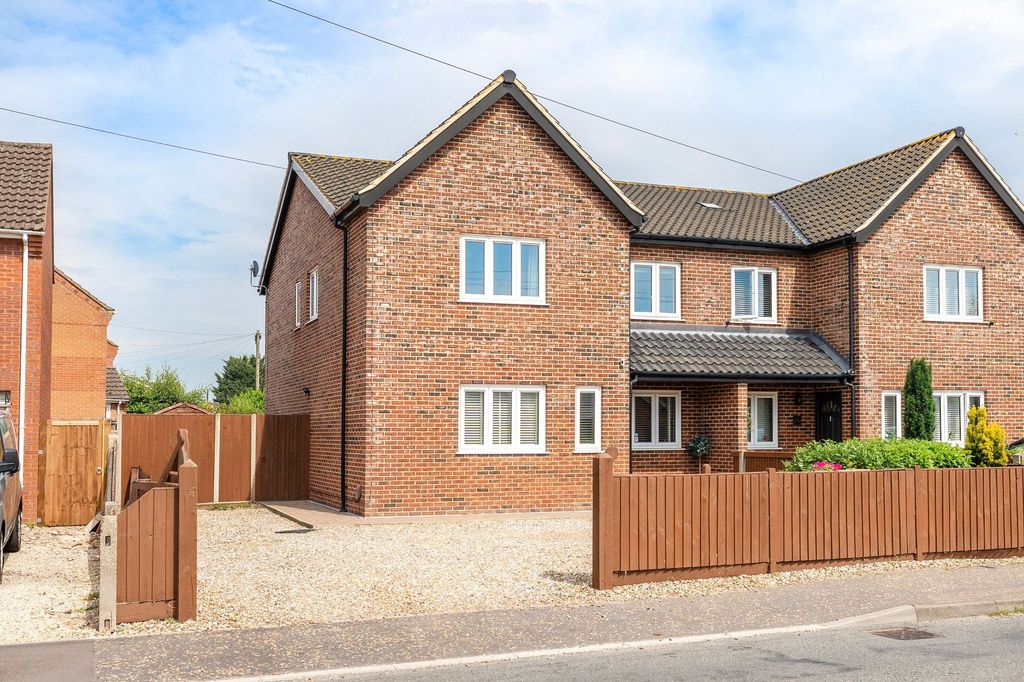 Property photo 1 of 27