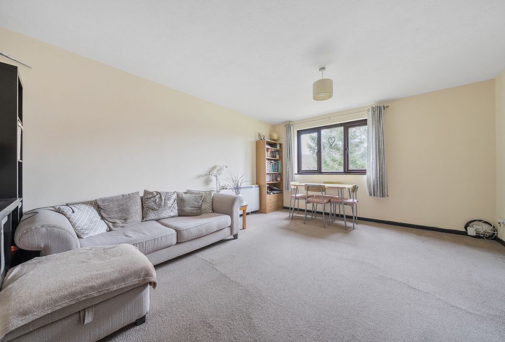 Property photo 3 of 20 1410153-6-6995A8B...