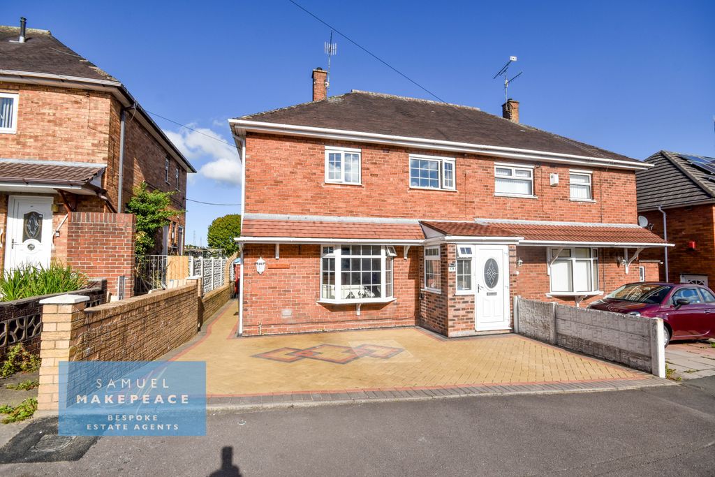 Property photo 1 of 23 Three Bedroom Semi Detached Property With Open-Plan Kitchen/Diner And Conservatory