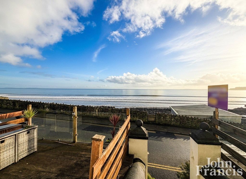 Property photo 2 of 25 Picture No. 35