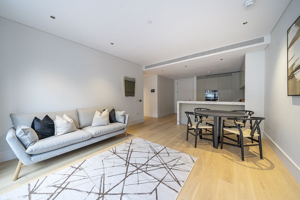 Property photo 1 of 13 Reception