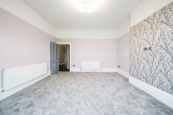 Property photo 3 of 18 Photo 4