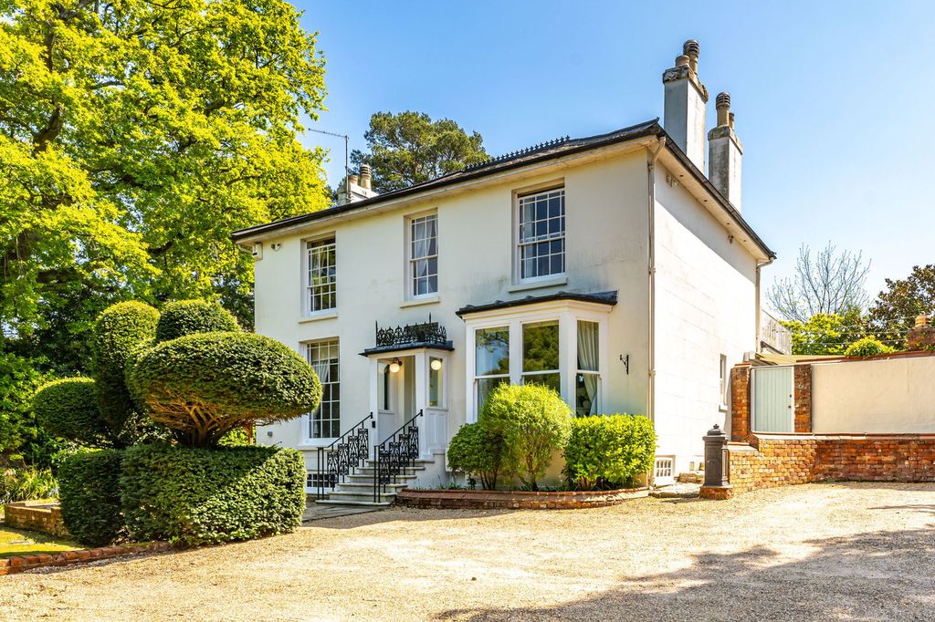 Property photo 3 of 56