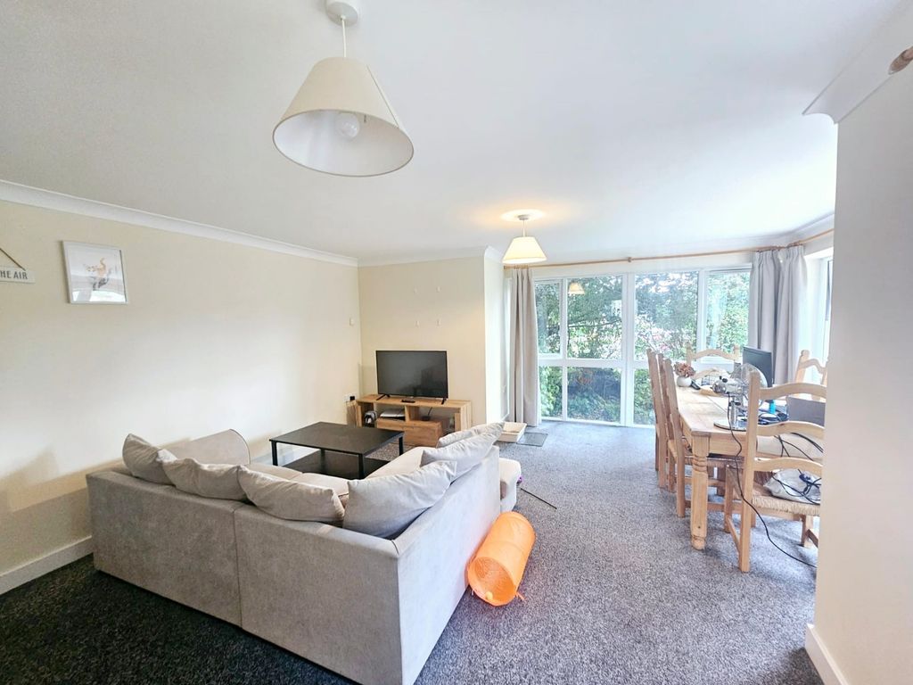 Property photo 2 of 10 Image