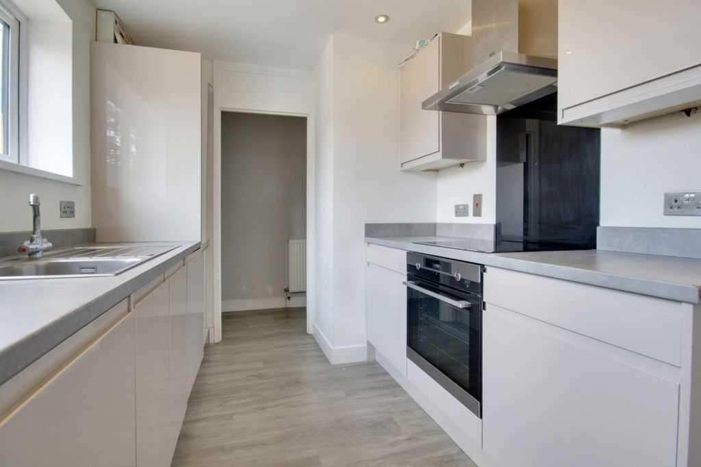 Property photo 2 of 10 Img_0680-Img_0682