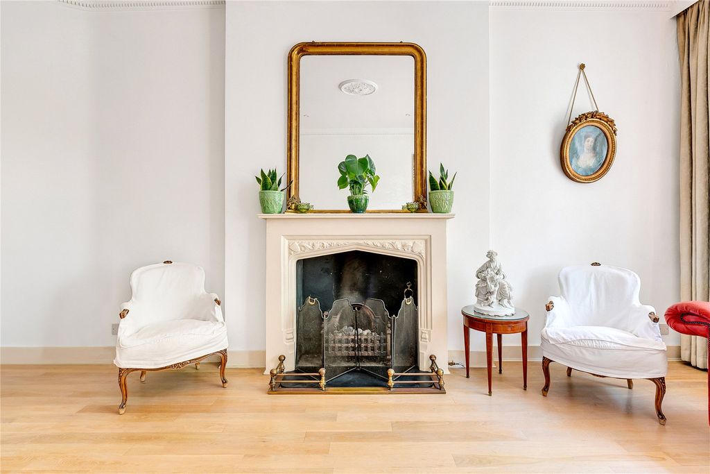 Property photo 3 of 18 Reception Room