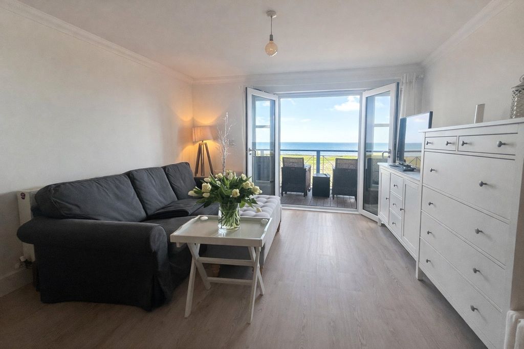 Property photo 2 of 12 Picture No. 13