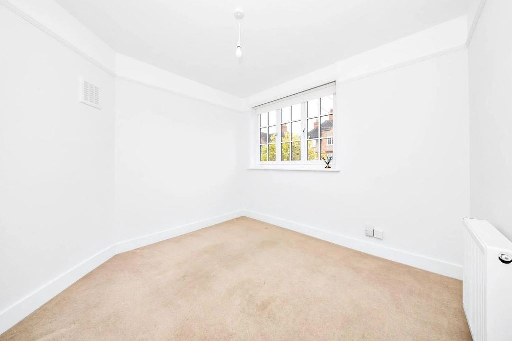 Property photo 3 of 10 2.Jpg