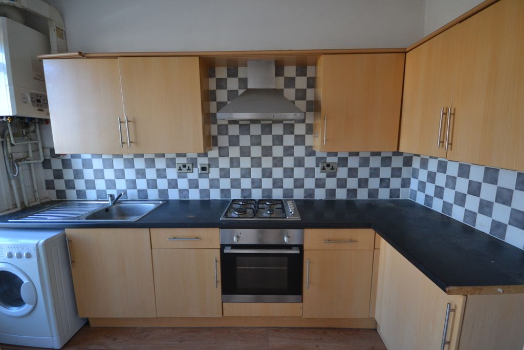 Property photo 2 of 3