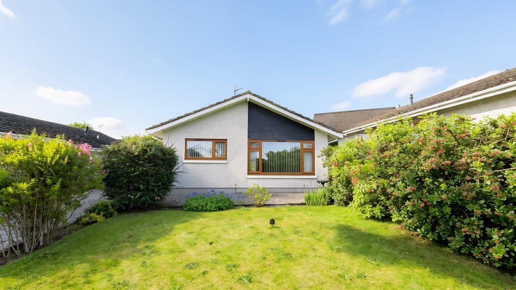 Property photo 1 of 11