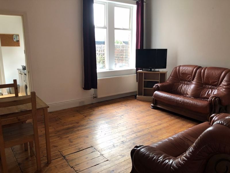 Property photo 2 of 8 Photo 8