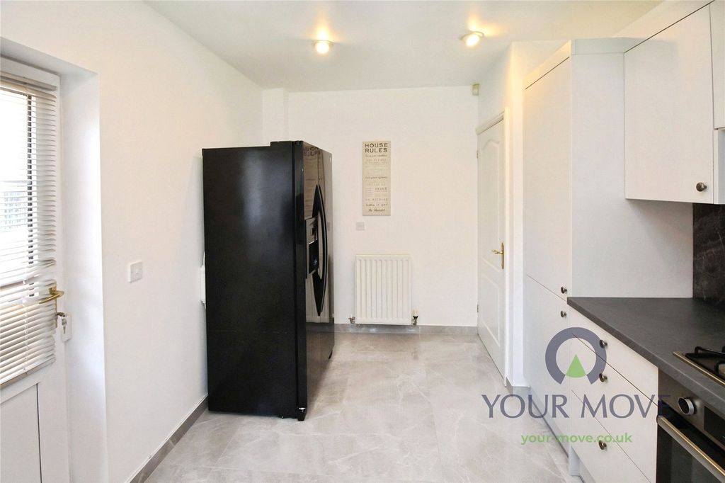 Property photo 3 of 20 Kitchen/Diner