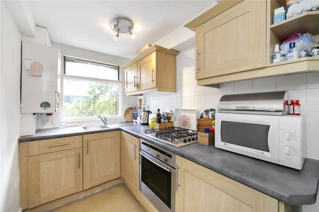 Property photo 3 of 9 Picture No. 04
