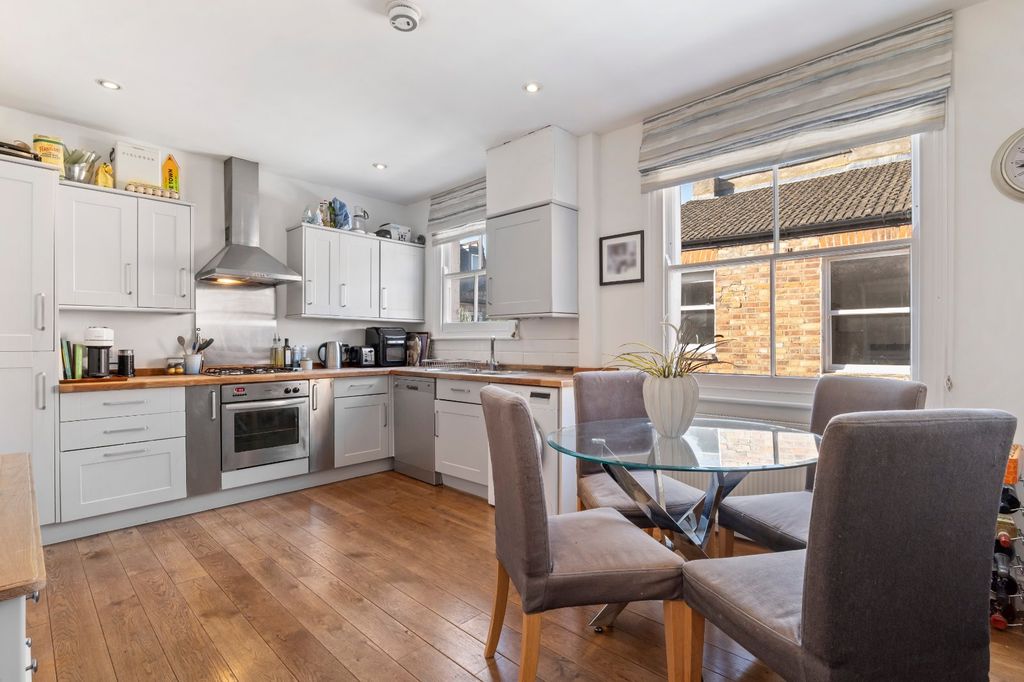 Property photo 2 of 6