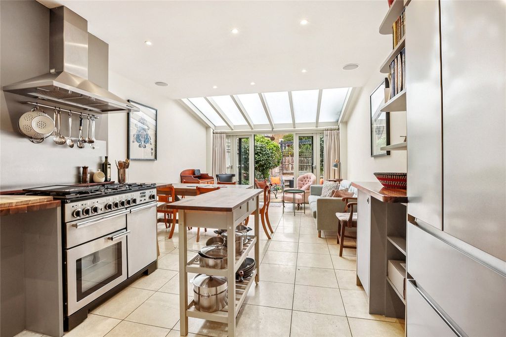 Property photo 3 of 19 Picture No. 04