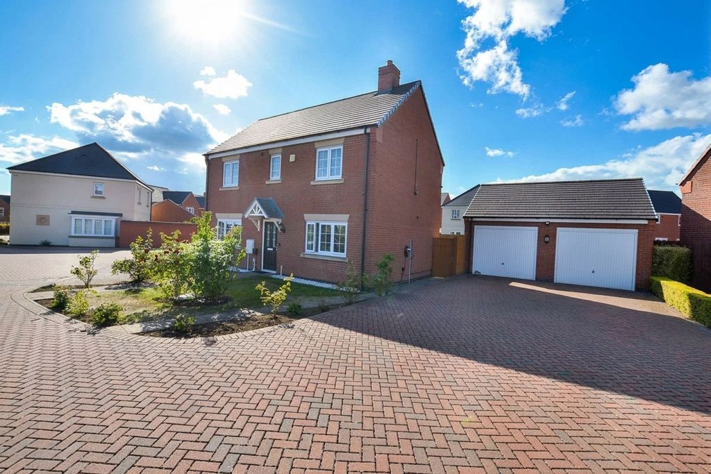 Property photo 1 of 25
