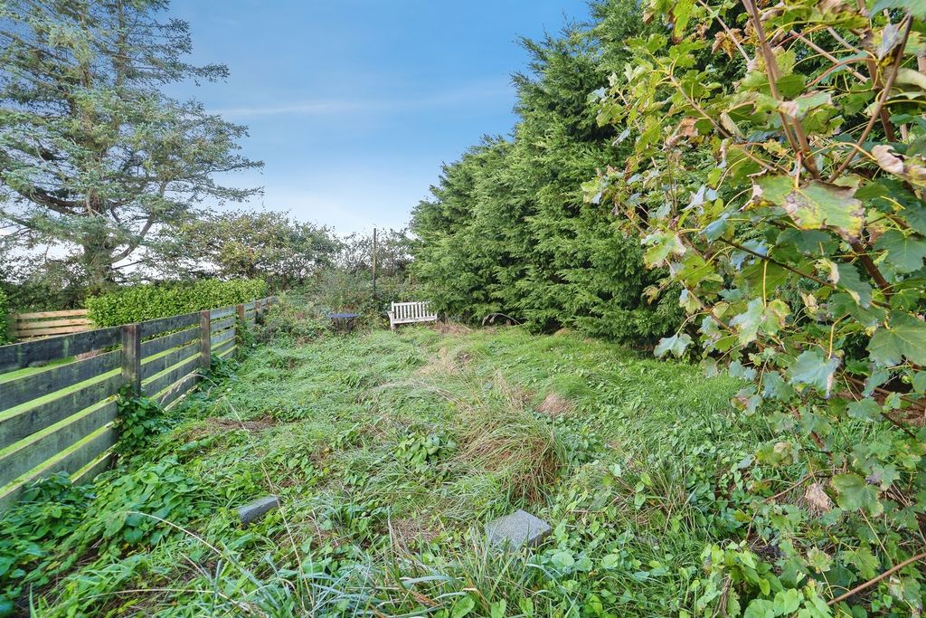 Property photo 3 of 31 Pbox-Img.Jpg