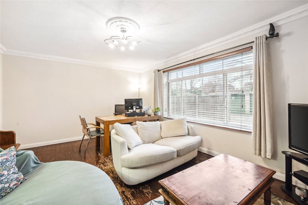 Property photo 2 of 8 Picture No. 05