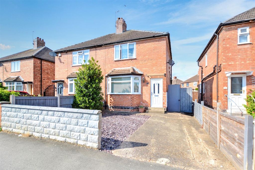 Property photo 1 of 17