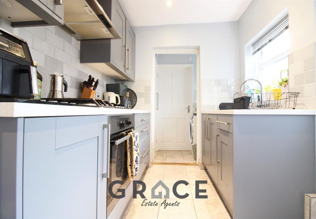 Property photo 3 of 19 Kitchen Edit 1-2.Jpg