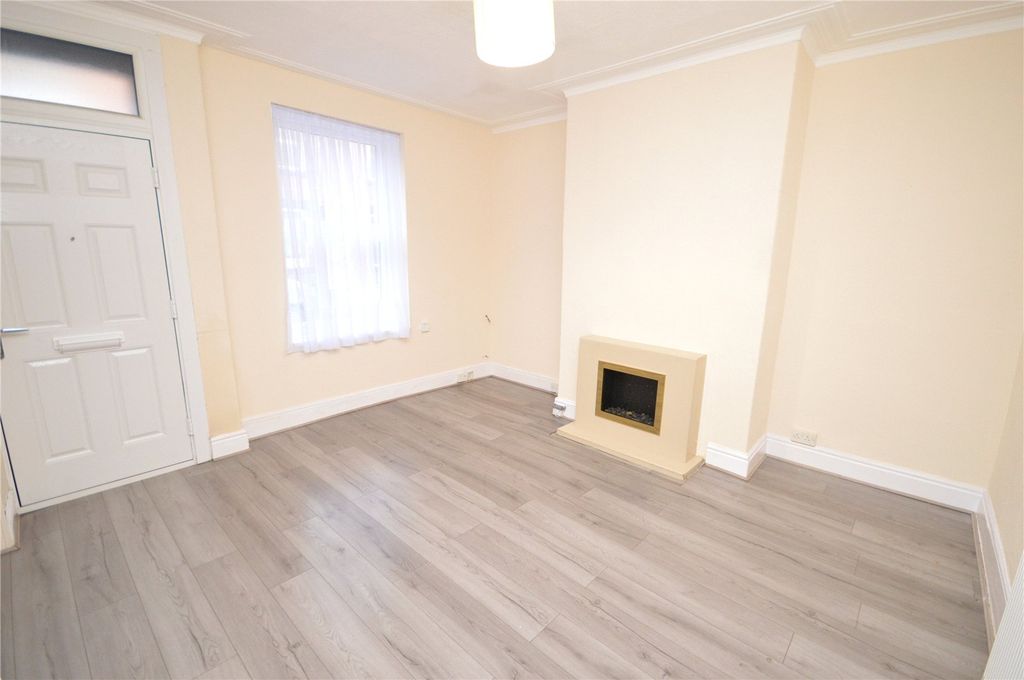 Property photo 2 of 7 Picture 2