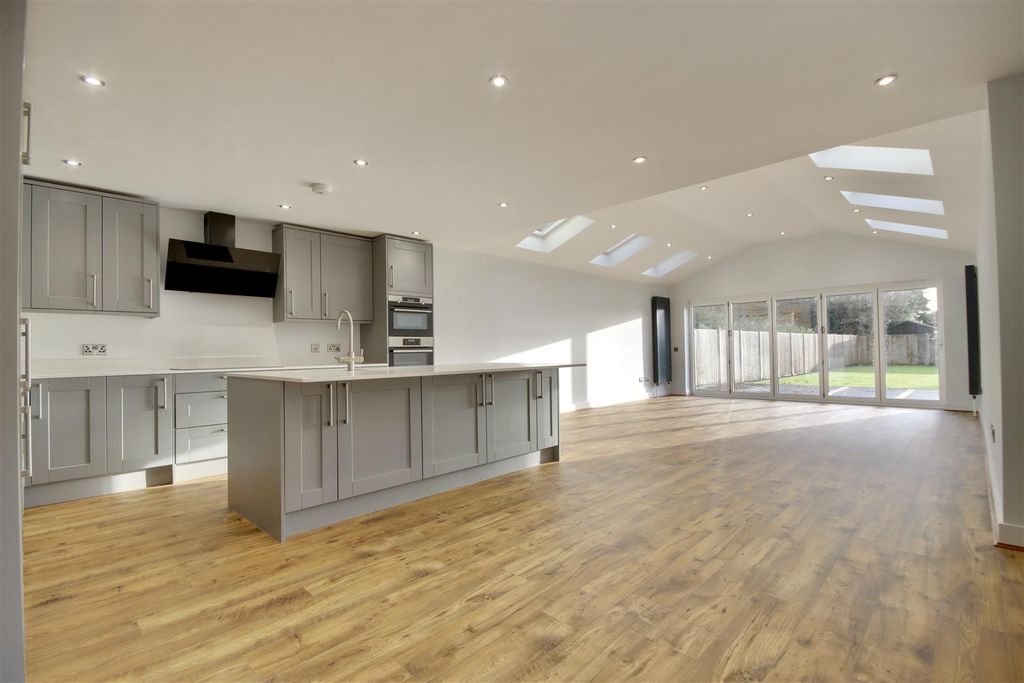 Property photo 1 of 18 0Ef64C9E-8B14-4Da5-94E4-D78867D58E5D_1_201_A.Jpeg