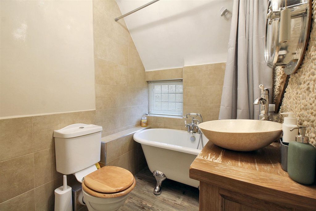 Property photo 3 of 16 13.Jpg
