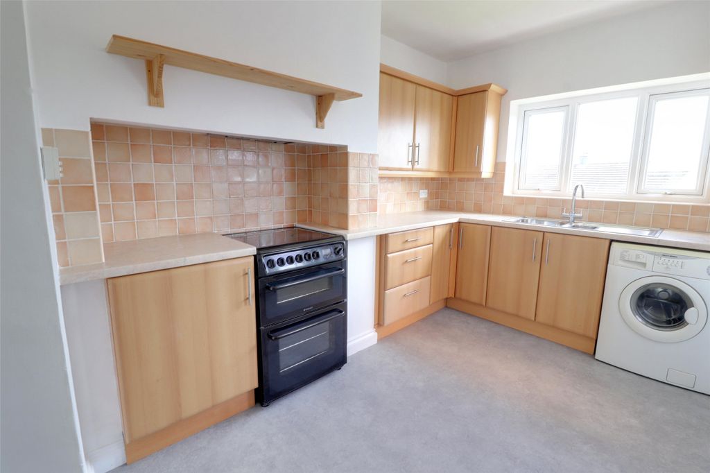 Property photo 2 of 16 2 - Picture No. 02