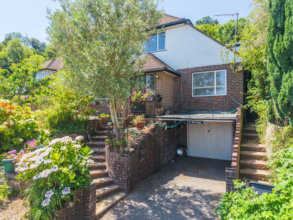 Property photo 1 of 31