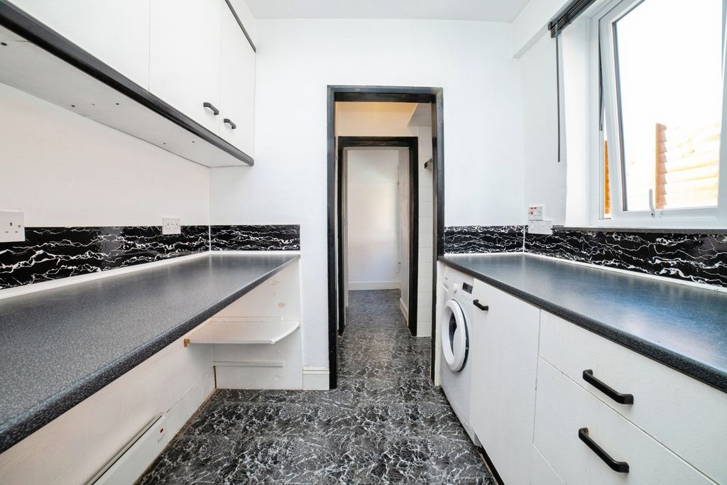 Property photo 3 of 20 Pbox-Img.Jpg