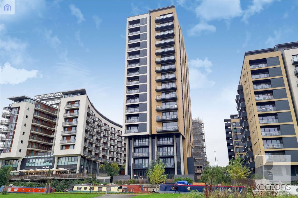 Property photo 1 of 19 Exterior