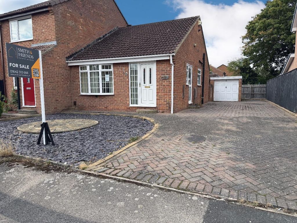Property photo 1 of 8 External