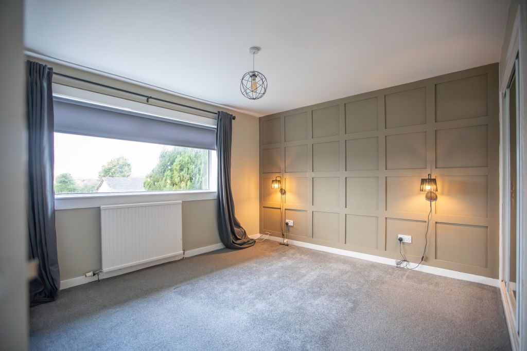 Property photo 2 of 43