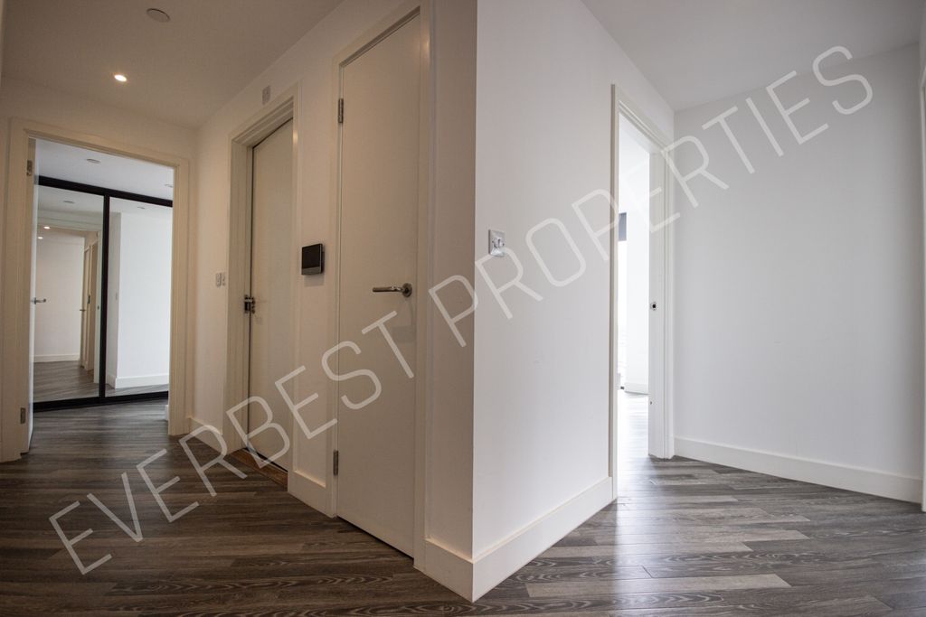 Property photo 3 of 9 9