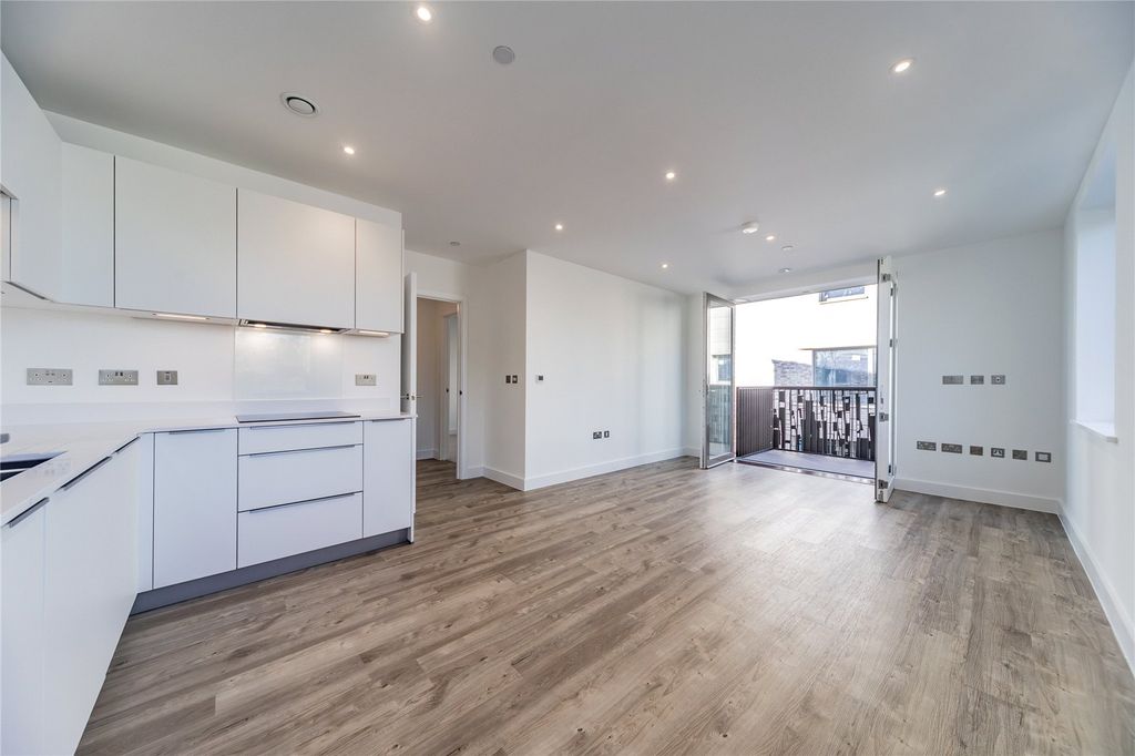 Property photo 3 of 9 Picture No. 13