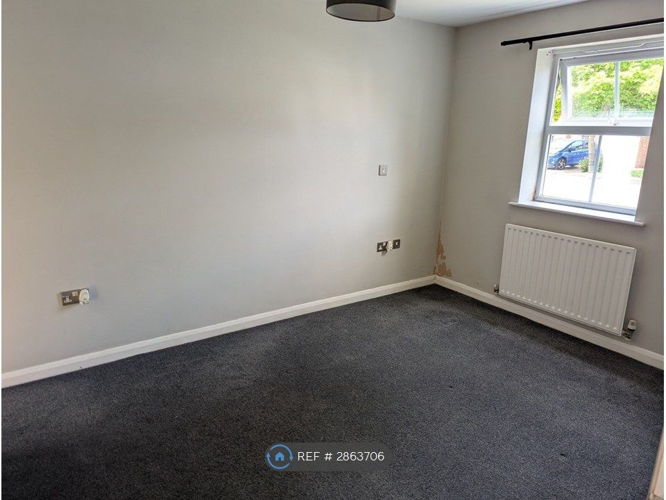 Property photo 3 of 5