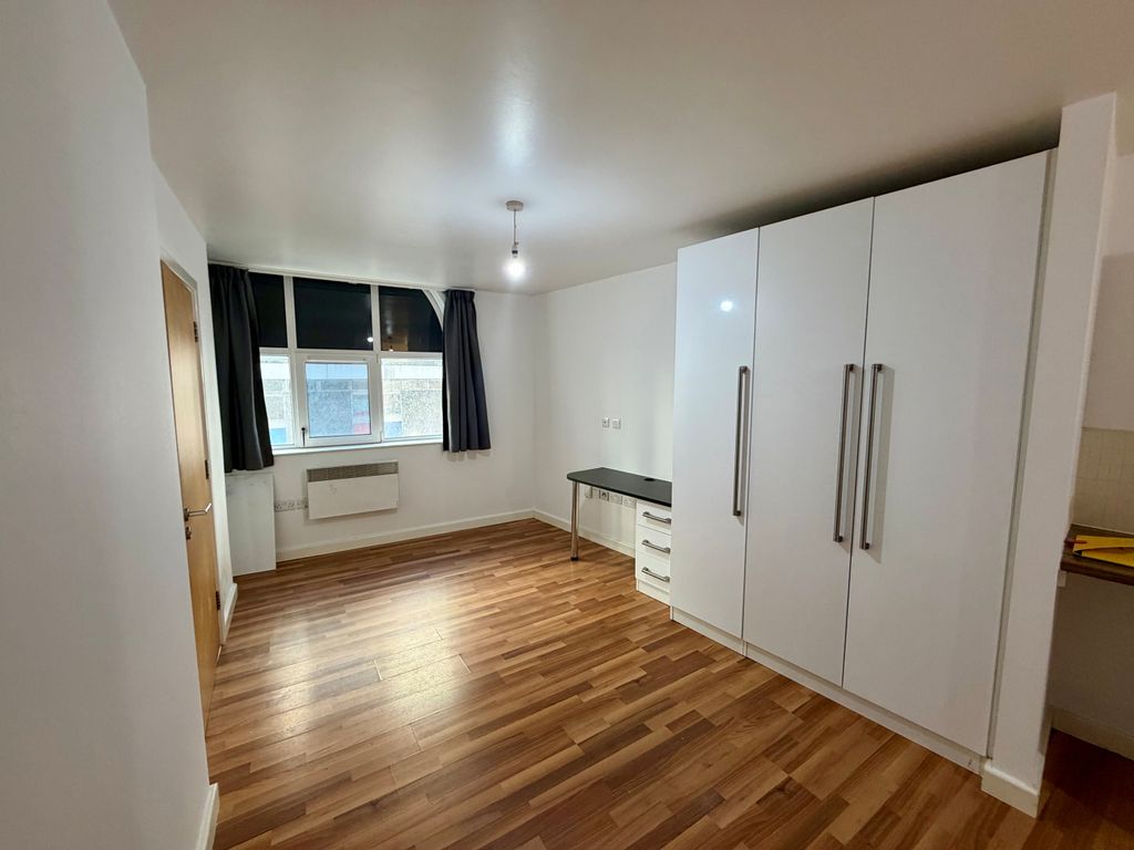 Property photo 2 of 4