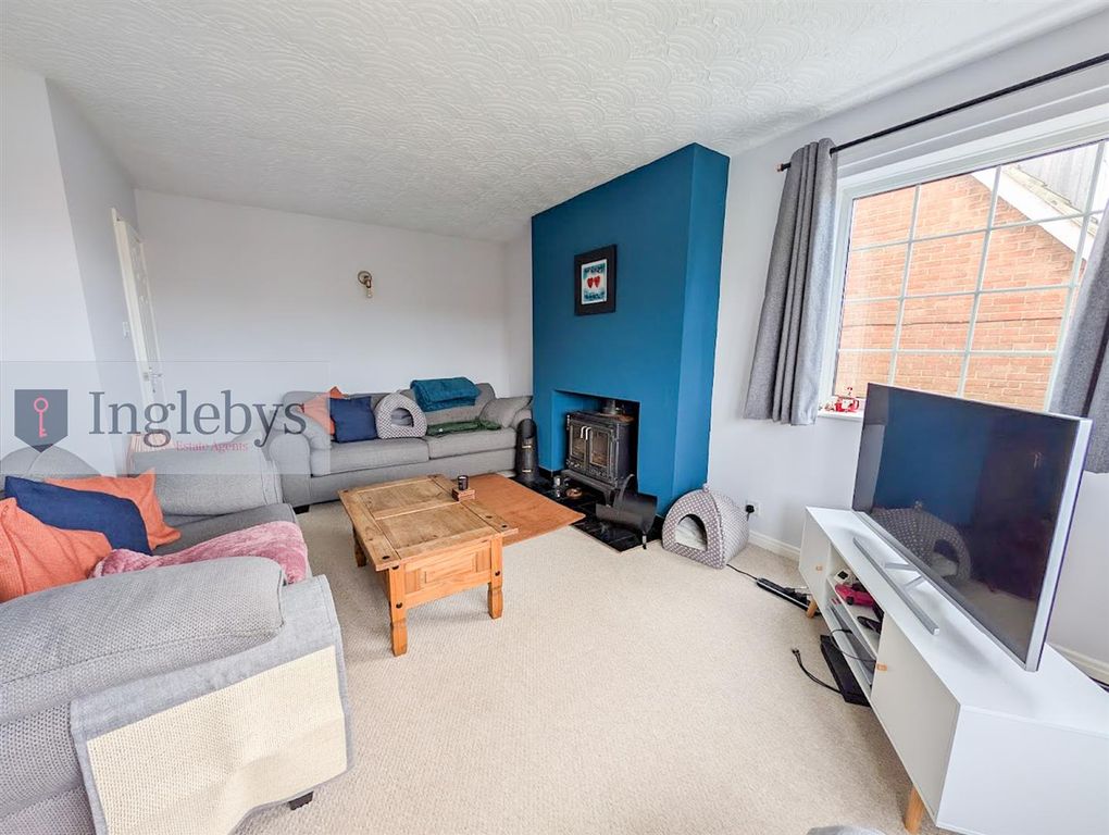 Property photo 2 of 24