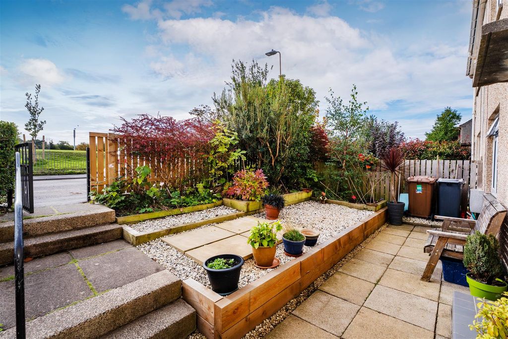 Property photo 2 of 26 17Pentland-30.Jpg