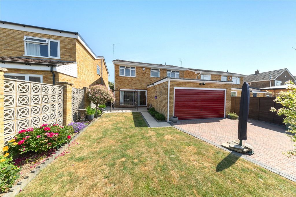 Property photo 1 of 35 Picture No. 12