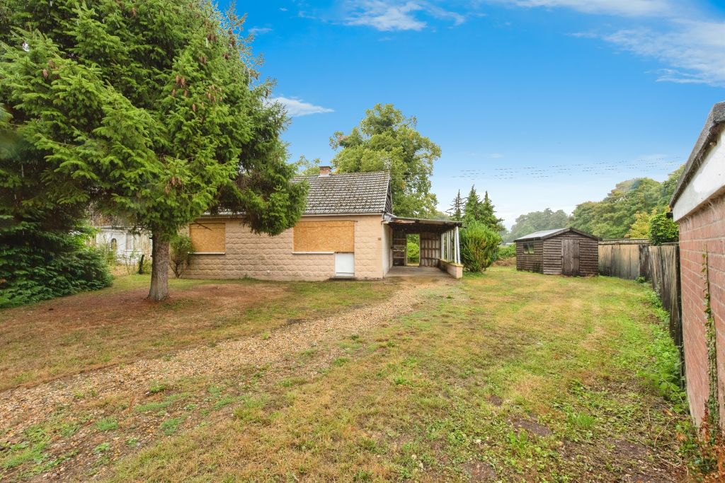 Property photo 1 of 17