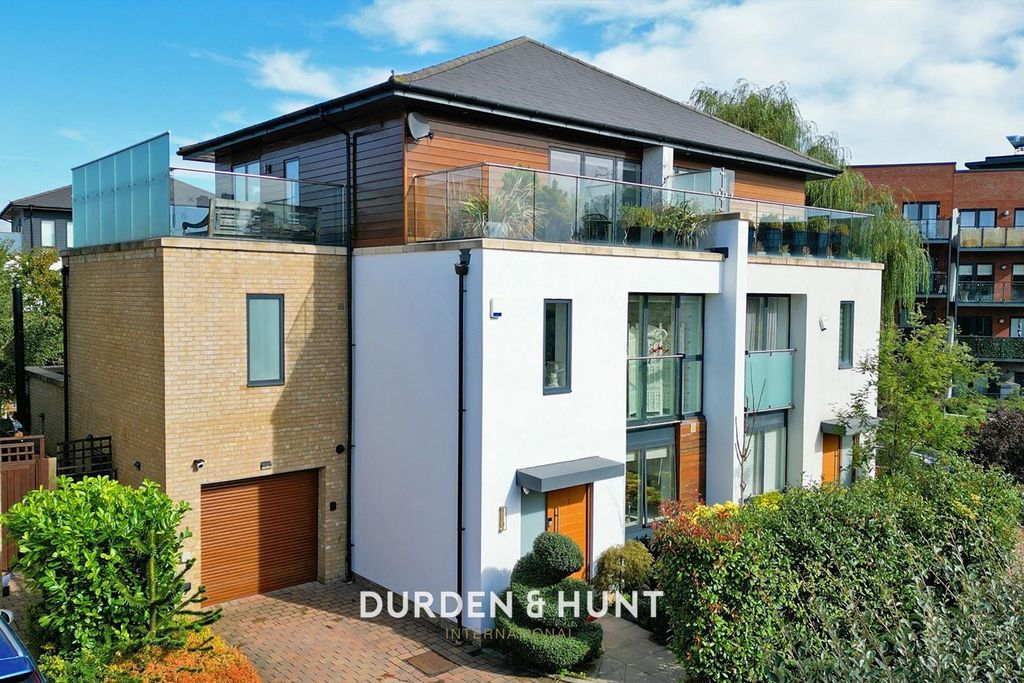 Property photo 1 of 31 Stclements Drone3_Result.Jpg