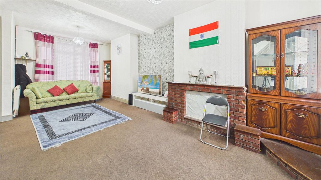 Property photo 2 of 6 Picture No. 09