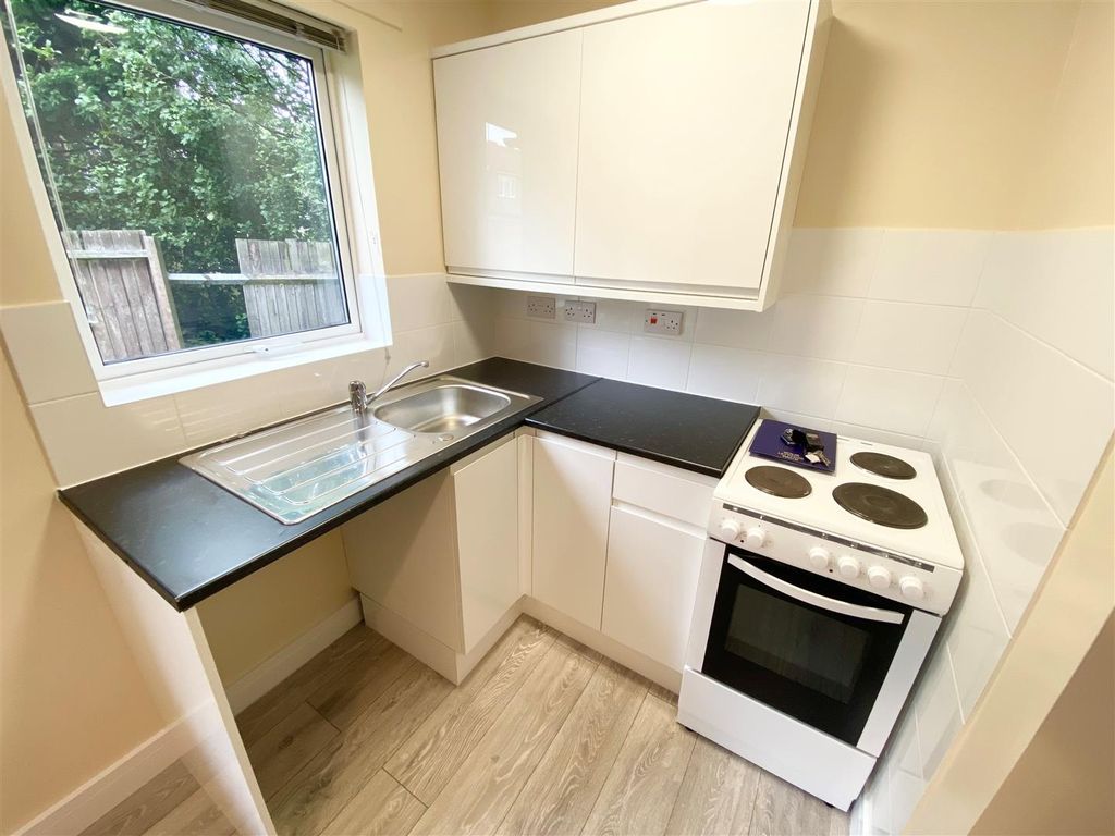 Property photo 3 of 5 Kitchen Area