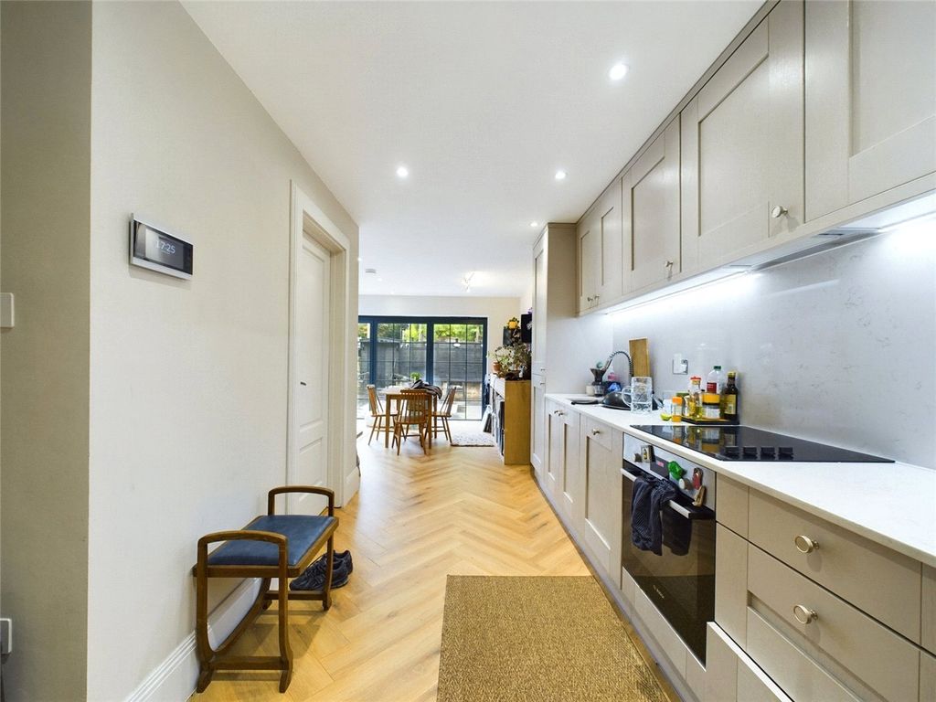Property photo 3 of 19 Picture No. 48